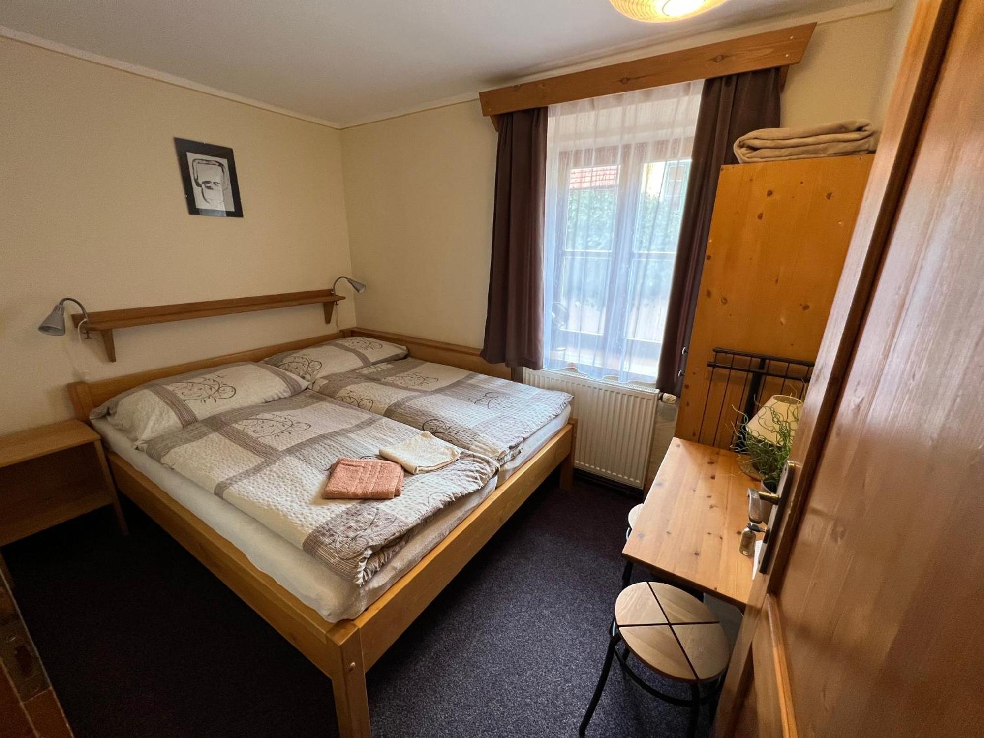 Hostel Postel Чески-Крумлов Экстерьер фото