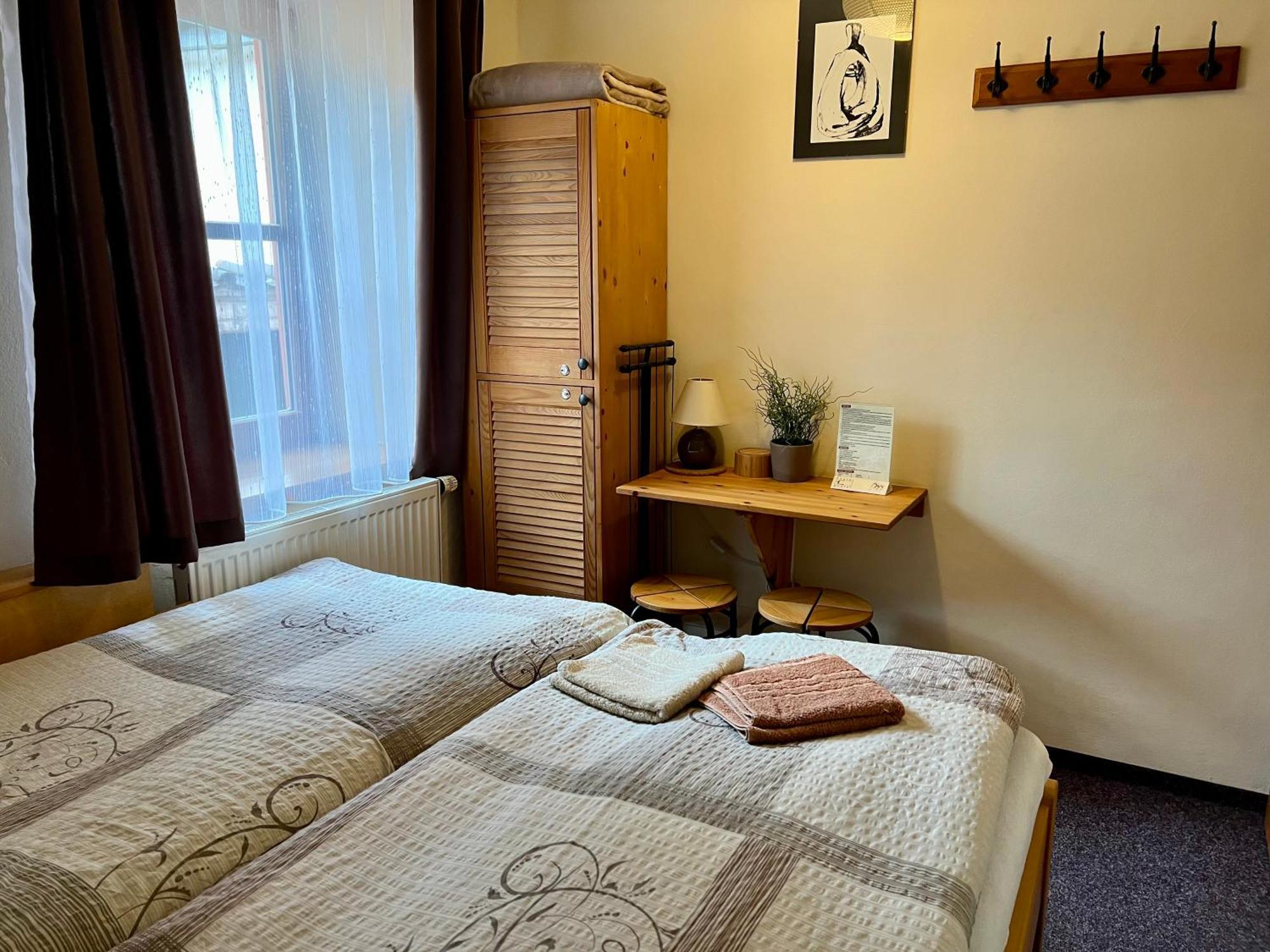 Hostel Postel Чески-Крумлов Экстерьер фото